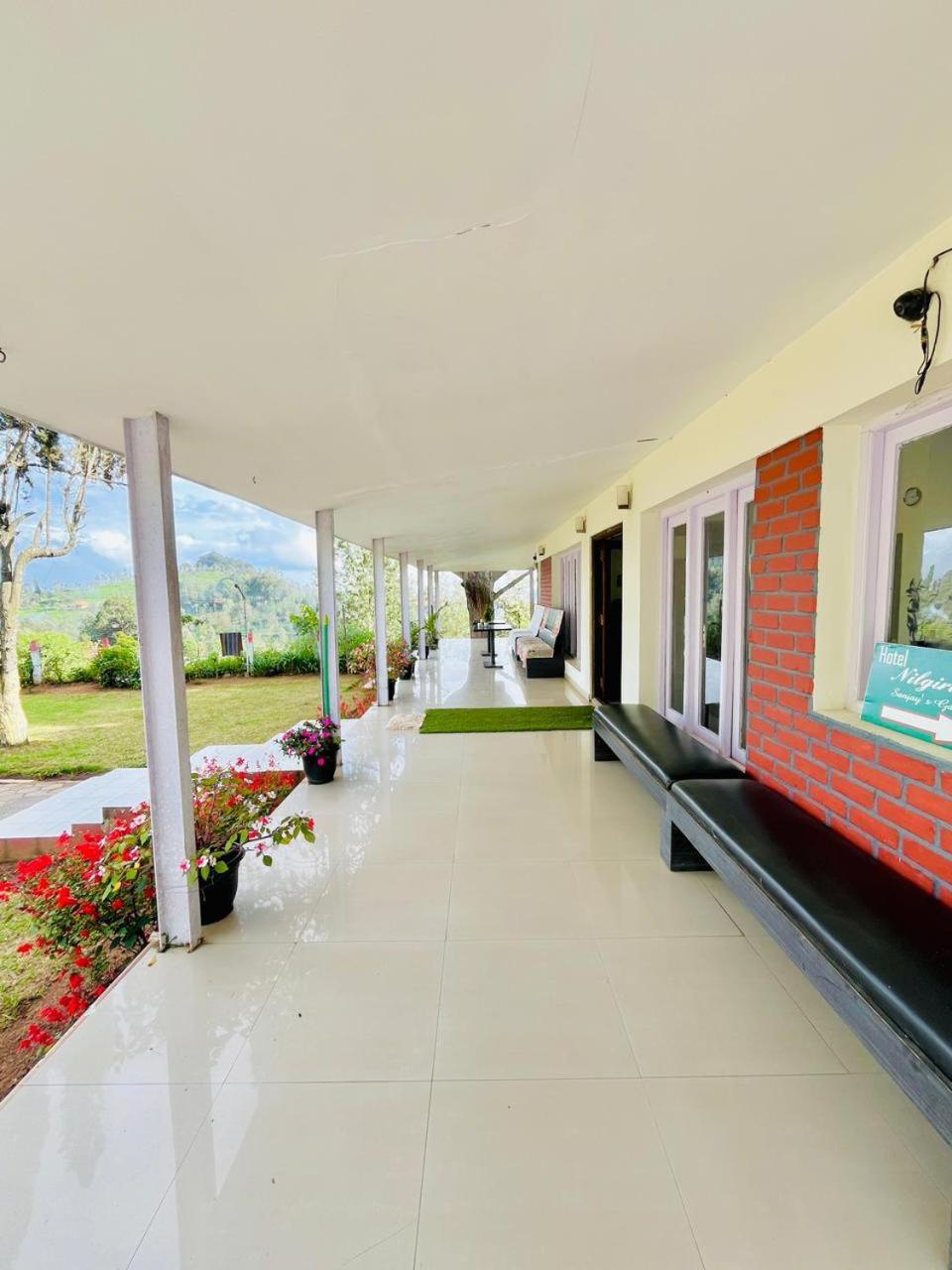 Nilgiris Inn Kotagiri Buitenkant foto