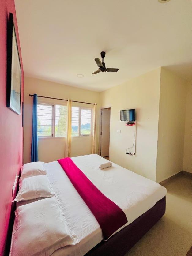 Nilgiris Inn Kotagiri Buitenkant foto
